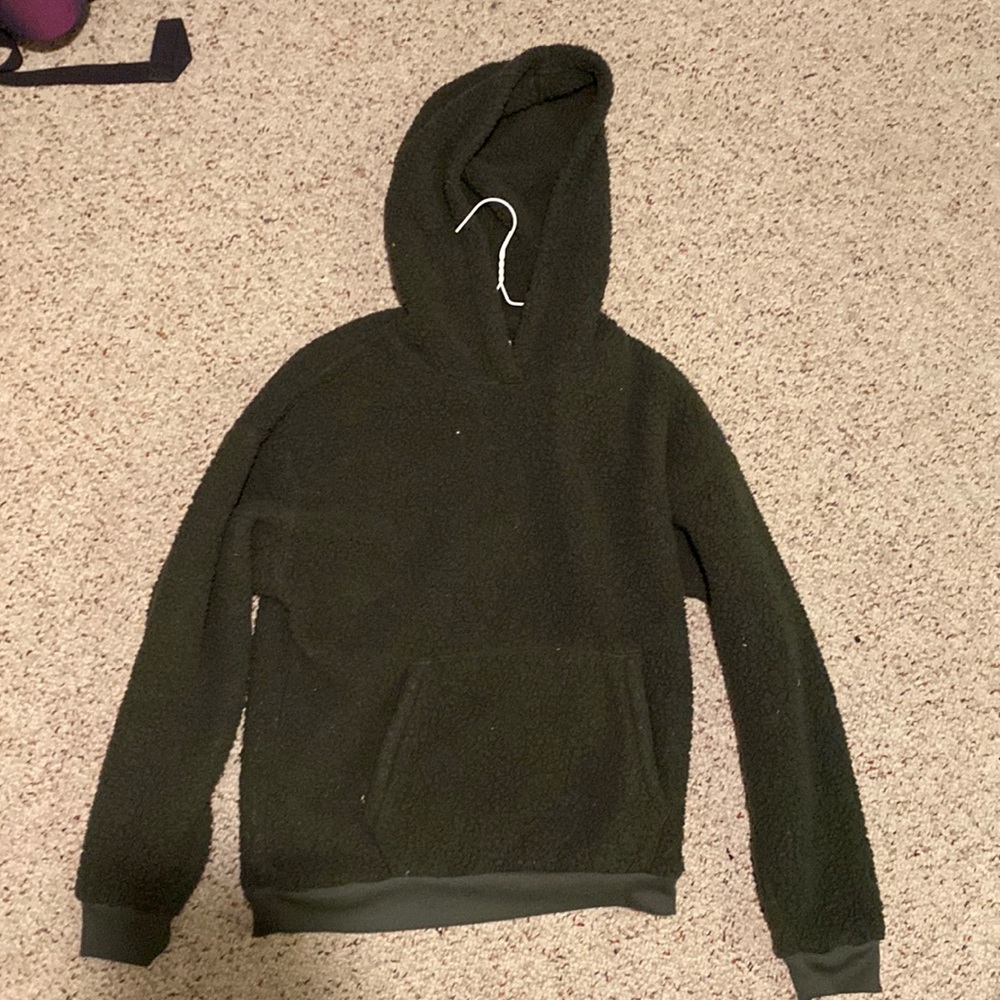 american eagle, size small, color is dark green